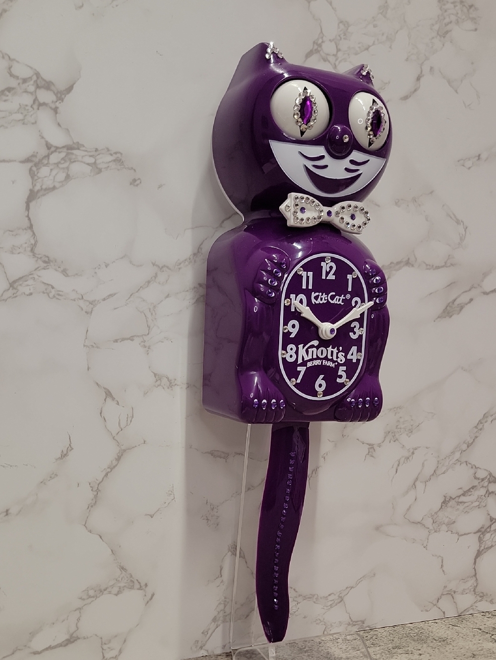 Jeweled Knott’s Berry Farm Boysenberry Kit-Cat Klock Clock - Picture 8 of 9